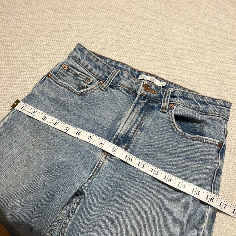 Bershka Light Blue Denim Crop Straight Jeans. Size 6 - Picture 7 of 11